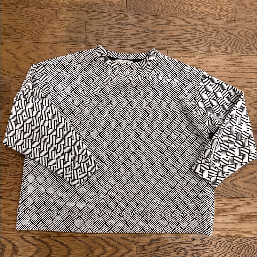 Geometric Black and White Long Sleeve Top